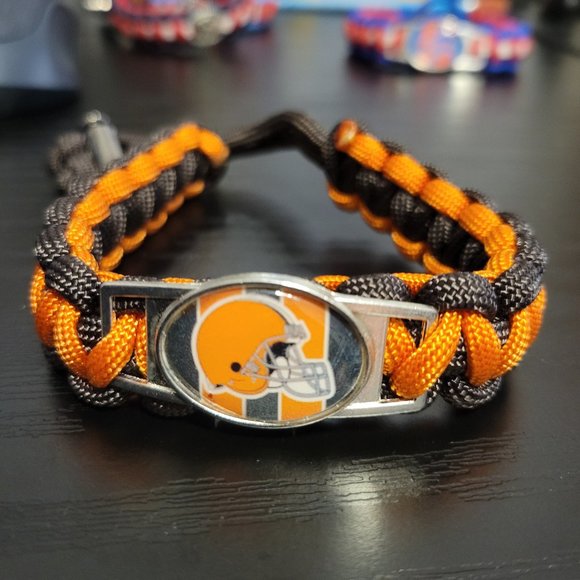 New Handmade Para-cord Cleveland Browns Bracelet Unisex - Picture 1 of 1